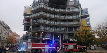 Díky závadě baterie se evakuovalo 70 studentů