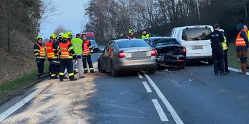 Řidič se zřejmě plně nevěnoval řízení