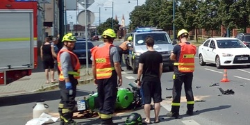Střet motorkáře s autem