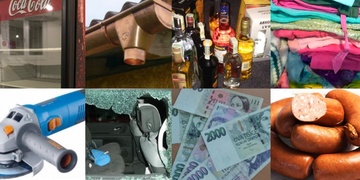 Okapy, limonády, buřty, alkohol, taška s oblečením, peníze, úhlová bruska či nabíječka