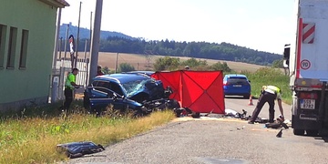 Tragická dopravní nehoda, řidič zemřel na místě