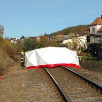 Muž zemřel pod vlakem, tento týden je již třetí!