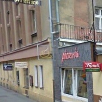 Opět onanoval na balkoně v Martinské