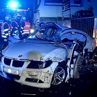 Dvacetiletý, těžce opilý mladík zůstal zaklíněn ve voze