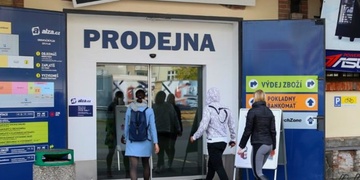 Pozor: Zloději získali přístup k uživatelským účtům Alzy.cz a vykrádají konta zákazníkům