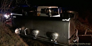 Havárie mlékárenské cisterny