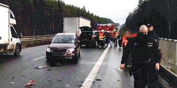 Při sjezdu z dálnice nedal přednost