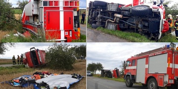 Hasiči cestou k nehodě havarovali