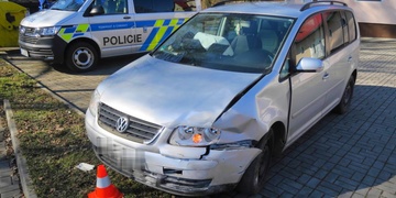 Jednička není zpátečka a plyn není brzda!