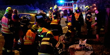 Smyk na přejezdu řidička nezvládla vybrat