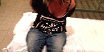 Řidička se třemi a půl promile, druhá skoro dvě a stánkař v bezvědomí