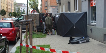 Ve Sladkovského ulici našli mrtvého muže