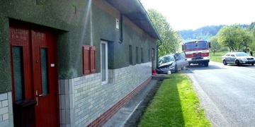 U dopravní nehody v Nové Plánici musel přistávat vrtulník