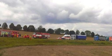 Při střetu dvou vozů bylo zraněno pět lidí