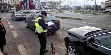 Nehoda tří vozidel, přičemž dva ze tří řidičů měli pozitivní test na přítomnost alkoholu