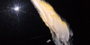 "Neptejte se, proč zrovna máslo, nevíme to."