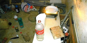 Kriminalisté právě dokončili práci na dalším případu výroby pervitinu