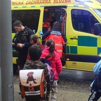 Auto srazilo malou školačku