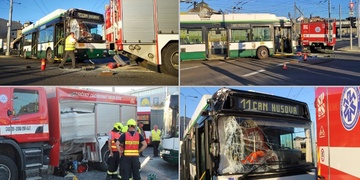 Střet hasičů s trolejbusem u Hlavního nádraží