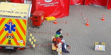 Koronavirus, TBC, žloutenka, salát a cola