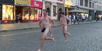 (Ne)tradiční běh přes plzeňské náměstí