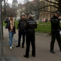 Falešně hluchoněmí Rumuni opět v ulicích – díky čtenáři máme jejich fotku