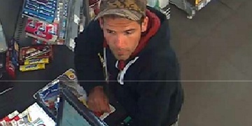 Poznáte muže na fotografiích?