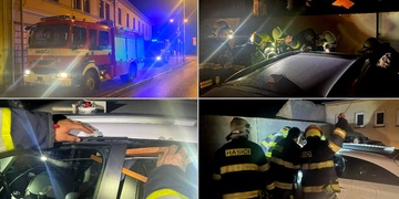 Záchrana miminka ze zamčeného vozu