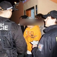 Opilé děti u Arény