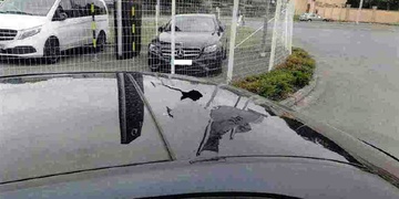 Vandal na autě způsobil škodu téměř 55 tisíc