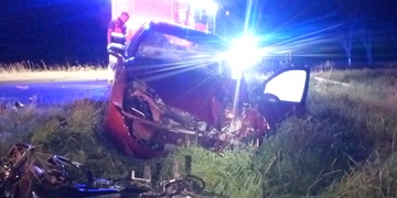 Čelní střet s autem motorkář nepřežil