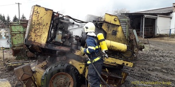 Požár zemědělského stroje