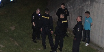 Ukrajinec zranil několik strážníků