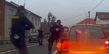 Řidič skončil v poutech