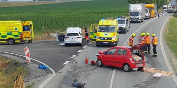 Trojitá dopravní nehoda na hlavním tahu z Plzně na Klatov
