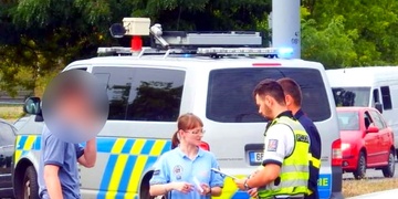 Bulhar se dvěma promile naboural Vietnamce