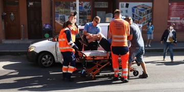 Řidič zkolaboval za jízdy