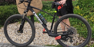 Krádež kola před Decathlon Plzeň Bory