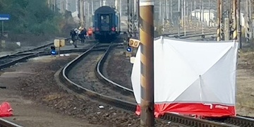 Muž vstoupil do kolejiště přímo před přijíždějící rychlík