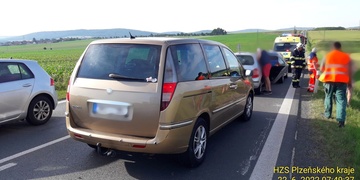 Řidič najel do stojící kolony