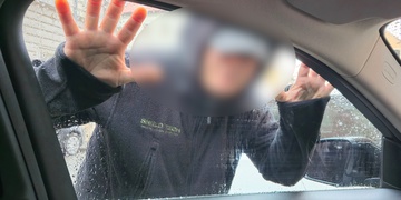 S penisem v ruce vyhrožoval na ulici své exmanželce