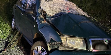 Hledá se řidič tmavého BMW combi, který ujel od nehody