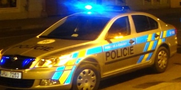 Příšerně se opil, usedl do auta a vyjel