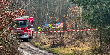 Na stožáru elektrického vedení byl nalezen oběšený muž