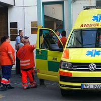 Na Klatovské třídě byl nalezen Vietnamec s useknutou rukou