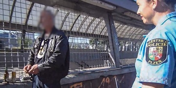 Na záchytku a do maléru se muž dostal svou vlastní hloupostí