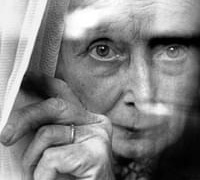 Zlodějka se vydávala za zdravotní sestru