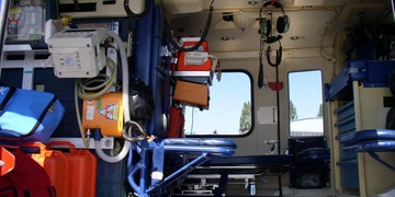 Další start vrtulníku LZS – nyní k opařenému batoleti