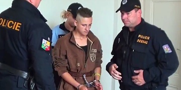 Narkomanku Terezu Š. dnes předvedli před soudce, už od ní bude klid?