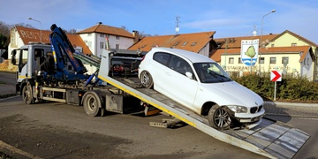 Řidičák nepotřebuje, do auta ho totiž prý posadil anděl